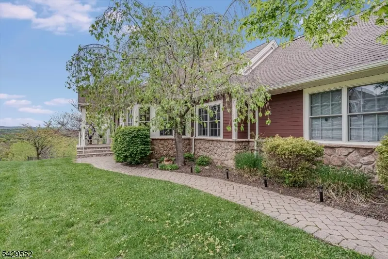 18 Kelburn Ct, Hardyston, NJ 07419 - #2
