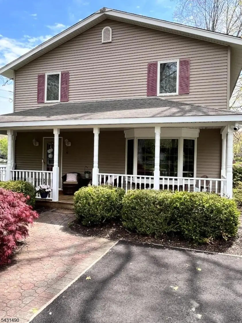 32 W Lakeview Trl, Jefferson, NJ 07849 - #1