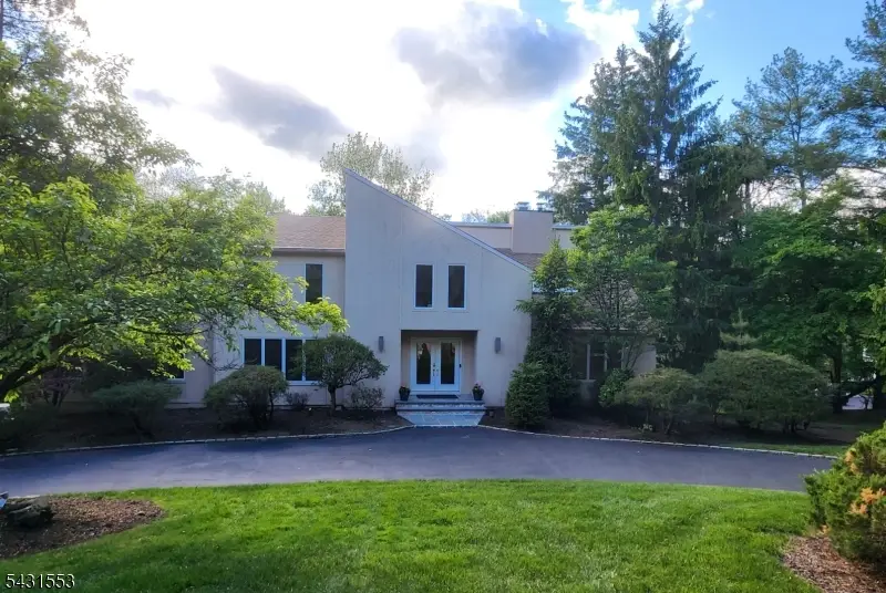 15 Manchester Ct, Morris, NJ 07960 - #1