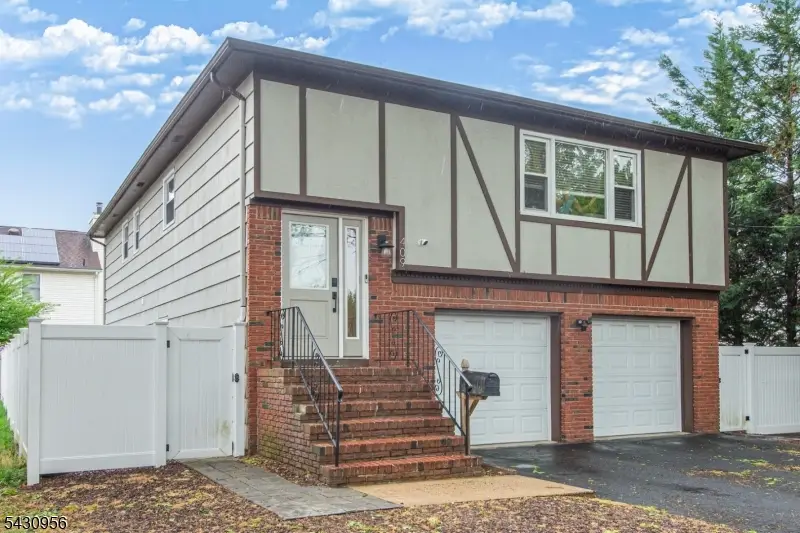 409 N 15th St, Kenilworth, NJ 07033 - #3