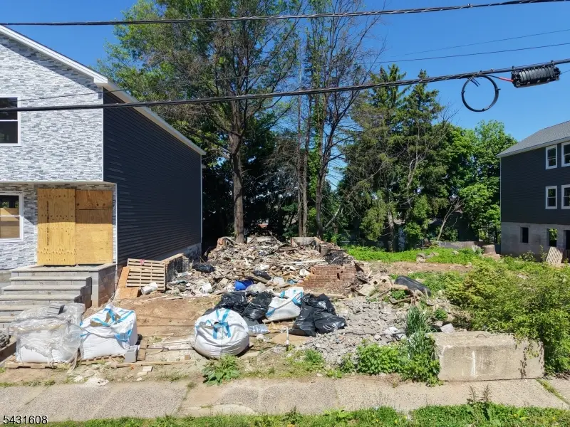 73 Montgomery Ave, Irvington, NJ 07111 - #3