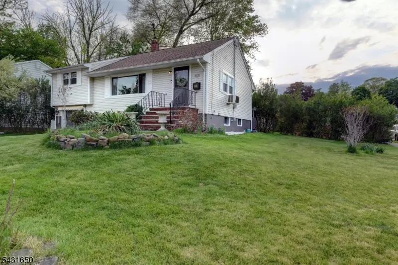 156 Little Falls Rd, Cedar Grove, NJ 07009 - #2