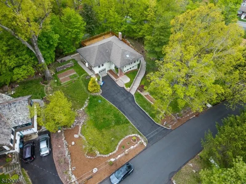 16 Columbus Rd, Lake Mohawk, NJ 07871 - #3