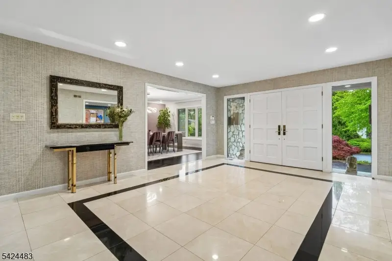 47 Cayuga Way, Millburn, NJ 07078 - #2