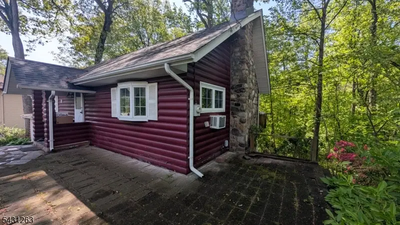 31 Cascade Way, Butler, NJ 07405 - #3