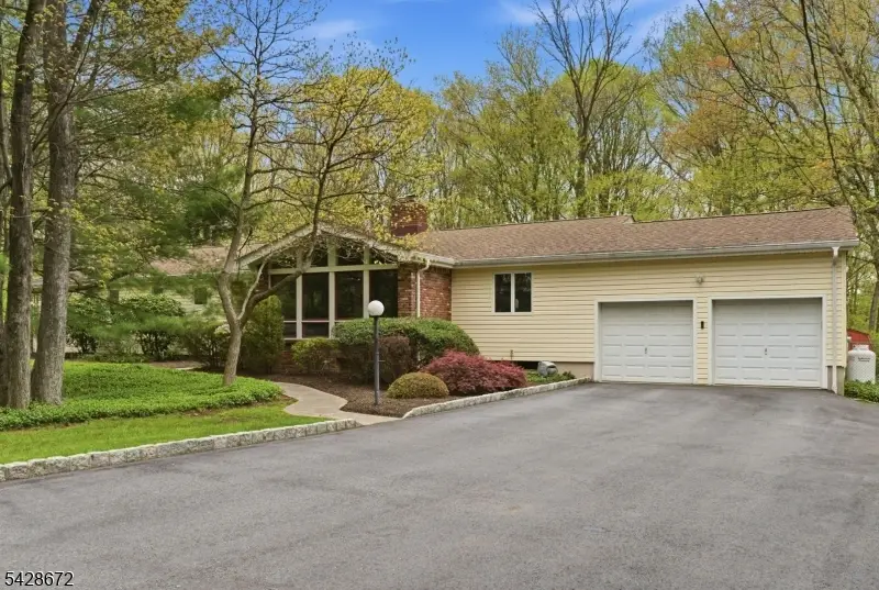 241 Hillside Avenue, Roxbury, NJ 07836 - #2