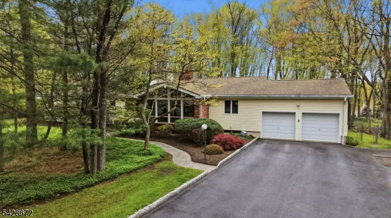 241 Hillside Avenue, Roxbury, NJ 07836 - #3