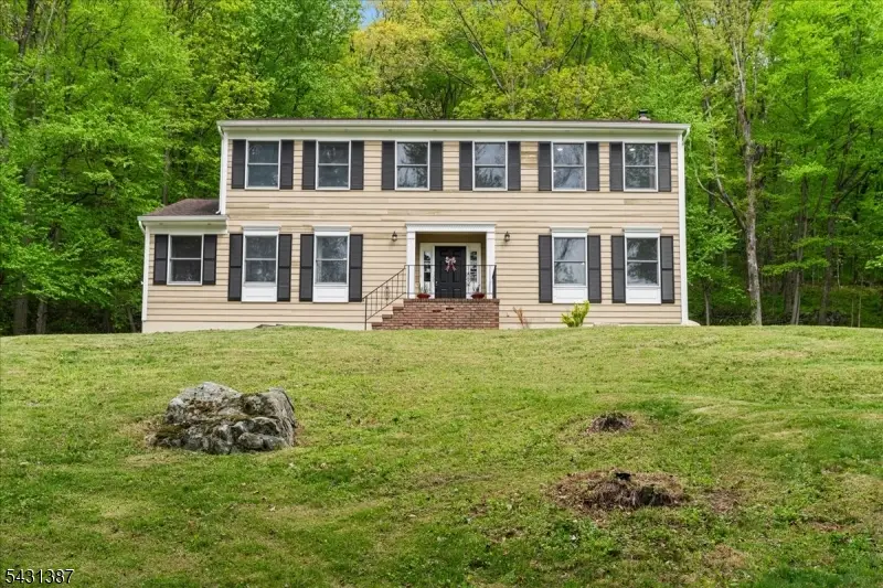 40 Tamarack Rd, White, NJ 07823 - #1