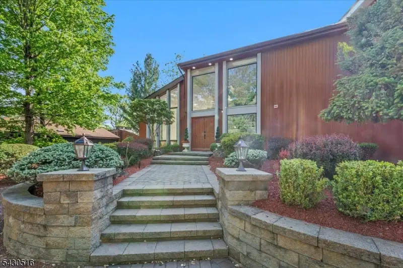 950 Sunset Rdg, Bridgewater, NJ 08807 - #2