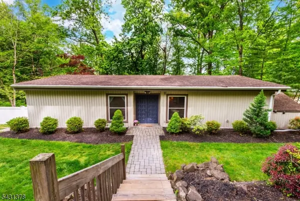 32 Foremost Mountain Rd, Montville Twp., NJ 07082