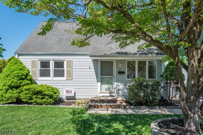 47 Burnside Pl, Haskell, NJ 07420 - #1
