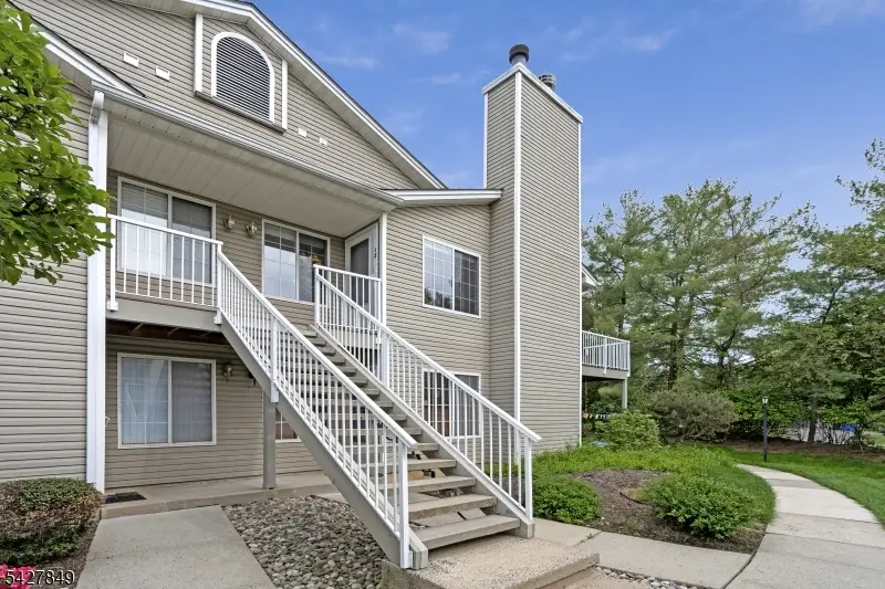 18 Pine Court #18, The Hills, NJ 07921 - #1