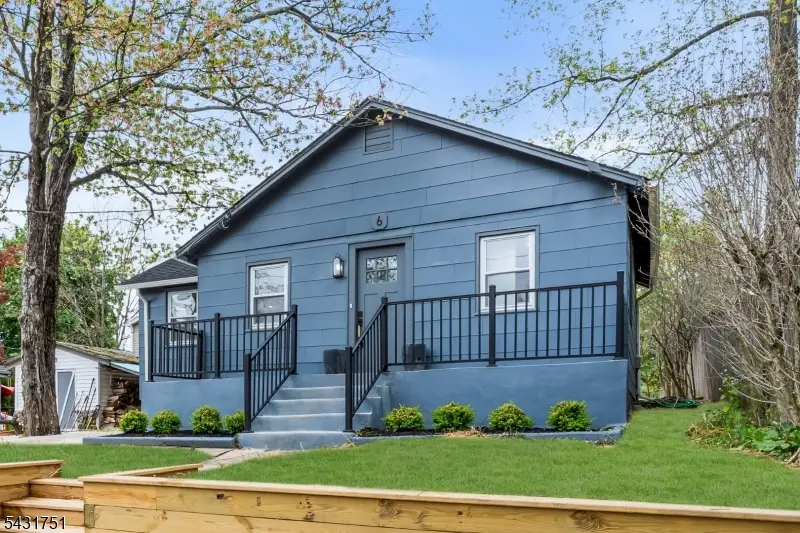 6 Passaic Dr, Upper Greenwood Lake, NJ 07421 - #3