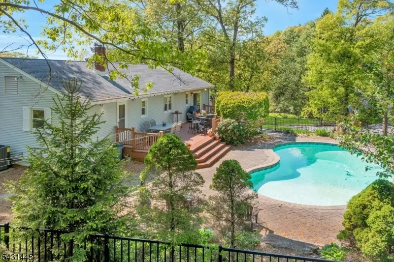 9 Ryerson Ave, Oakland, NJ 07436 - #1