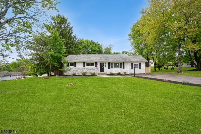101 Sunnyview Ave West, Beattystown, NJ 07840 - #1