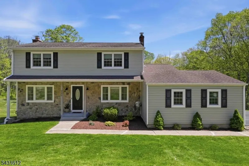 207 Mooney Rd, Roxbury, NJ 07836 - #1