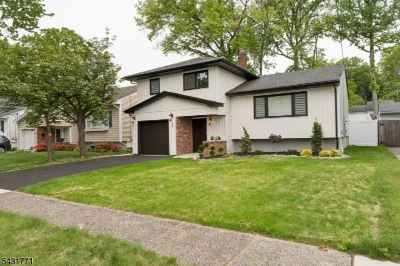 185 Maple St, Roselle Park, NJ 07204 - #2