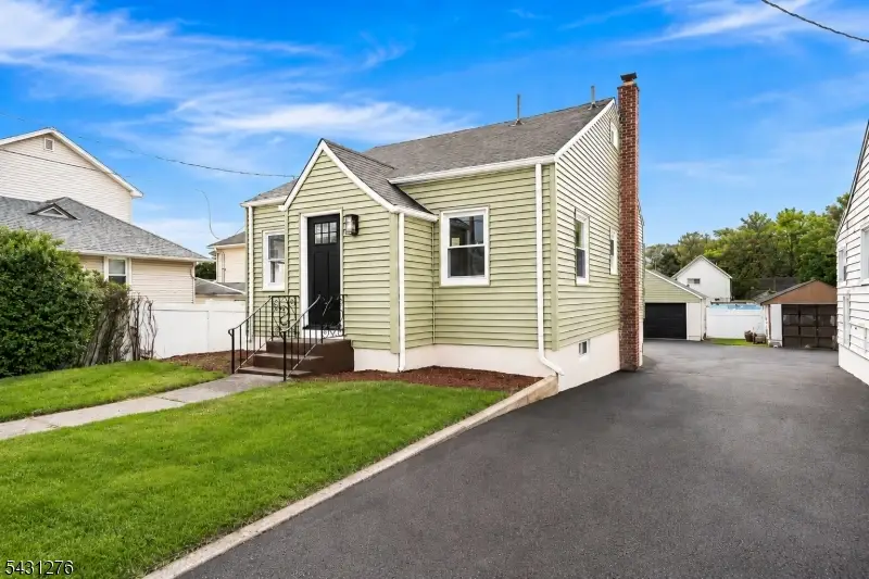 11 Dunkerly St, Totowa, NJ 07512 - #2