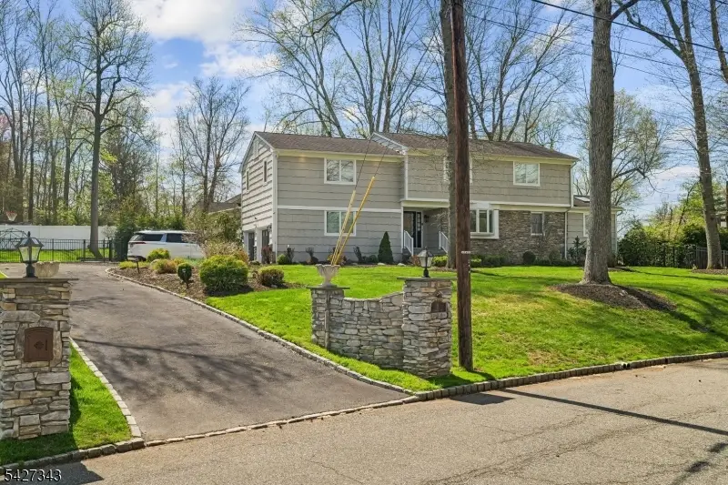 9 Wingate Way, Roseland, NJ 07068 - #2