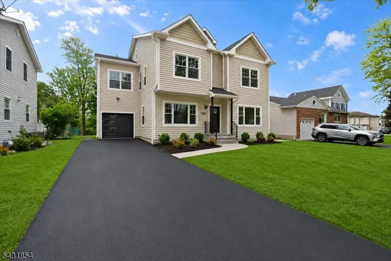 1586 Front St, Scotch Plains, NJ 07076 - #2