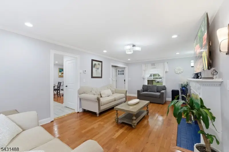 663 S Center St, Orange, NJ 07050 - #3