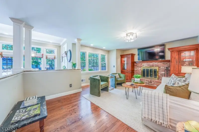 40 Delwick Ln, New Providence, NJ 07974 - #3