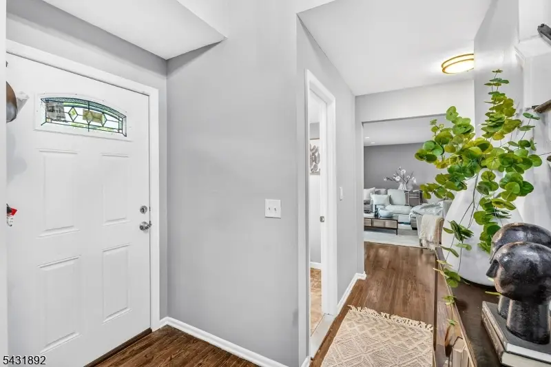 25 State St, Clark, NJ 07066 - #3