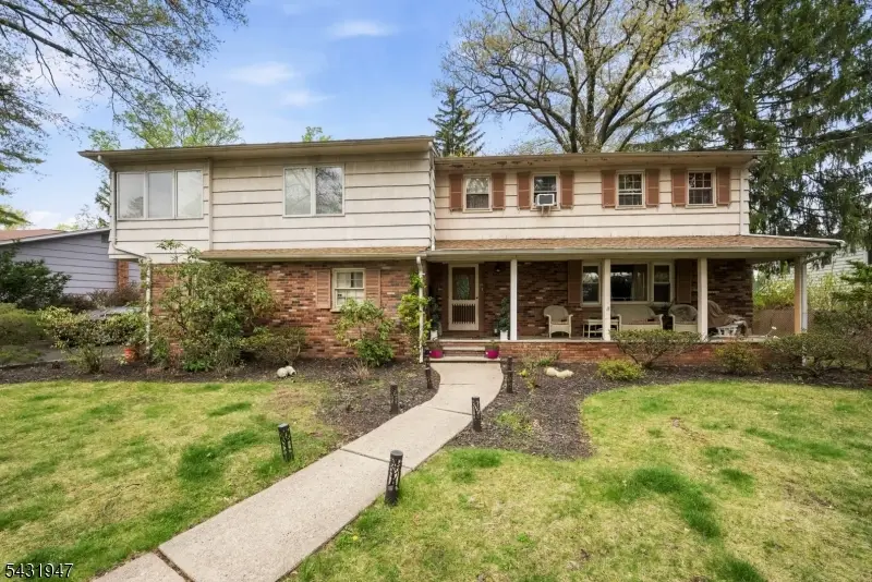 14 Hepworth Pl, West Orange, NJ 07052 - #1