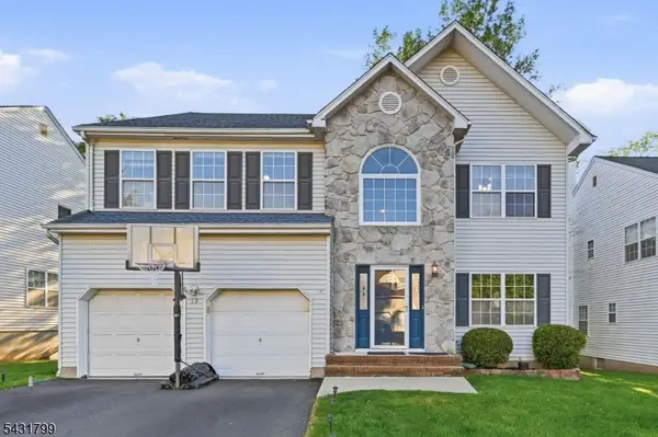 19 Colmart Way, Bridgewater Twp., NJ 08807