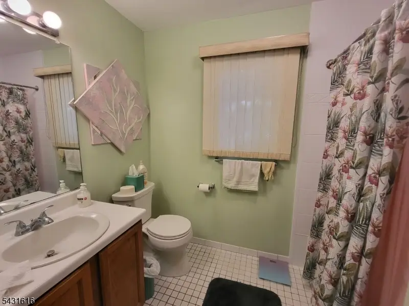 2 Grand Ave #4, Hawthorne, NJ 07506 - #1