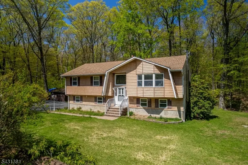 1089 Green Pond Rd, Newfoundland, NJ 07866 - #1