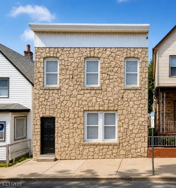 714 Catherine St, Perth Amboy City, NJ 08861