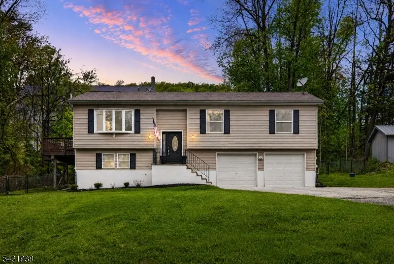 13 Valley Drive N, Vernon Center, NJ 07862 - #1