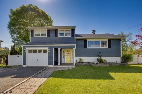 7 Beekmeer Pl, Mount Olive Twp., NJ 07832