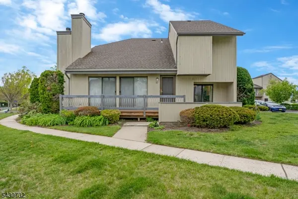 57 Woodhill St, Franklin Twp., NJ 08873