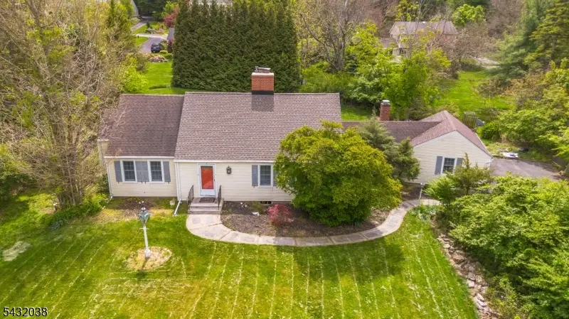 10 Cedar Wax Wing Rd, Allamuchy, NJ 07840 - #1