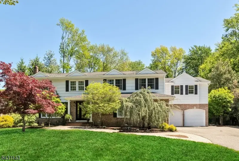411 Snyder Rd, Wyckoff, NJ 07481 - #1