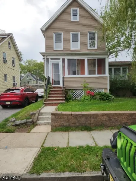132 Eppirt St, East Orange City, NJ 07018
