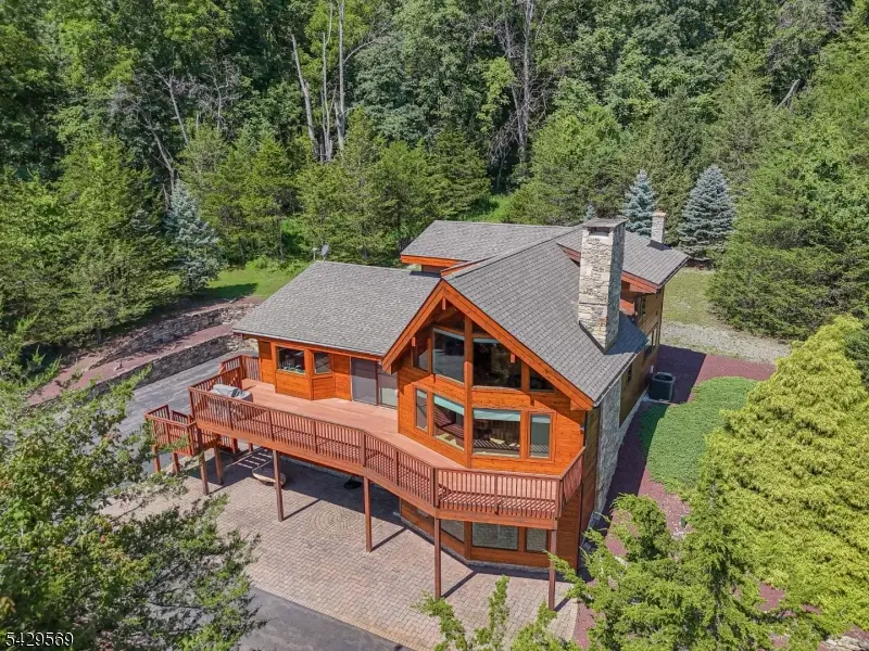 8 Highlands Ln, Hardwick, NJ 07825 - #2