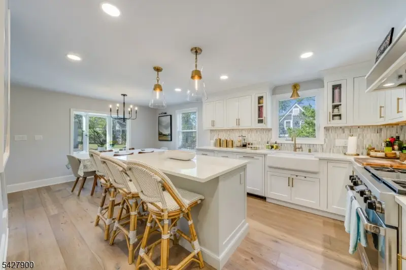 7 Meadow Rd, Chatham, NJ 07928 - #1
