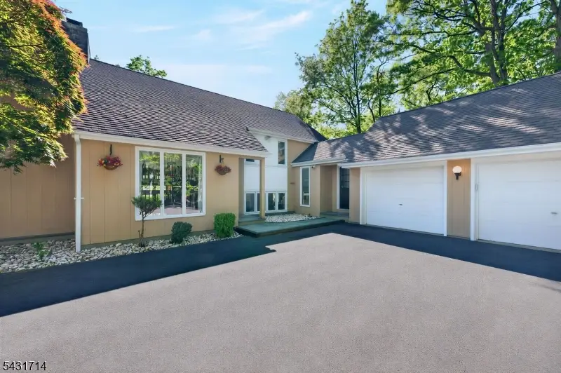 1530 Mountain Top Rd, Bridgewater, NJ 08807 - #2