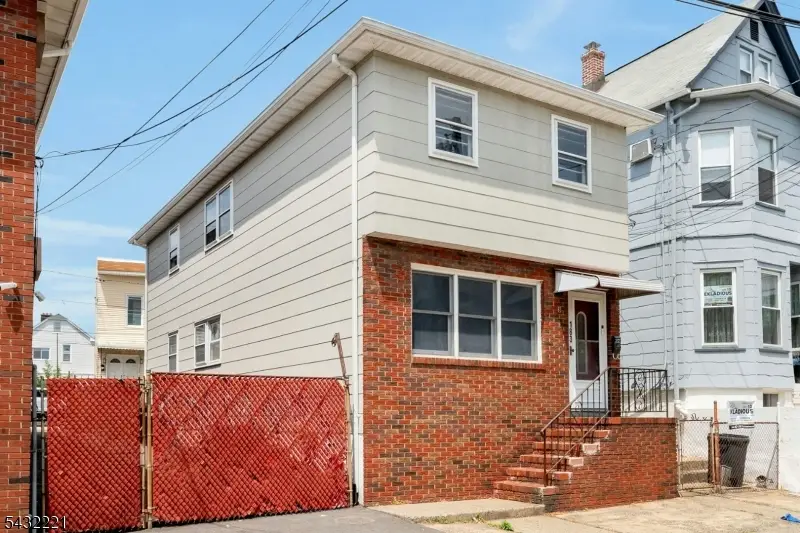 183 Devon St, Kearny, NJ 07032 - #1