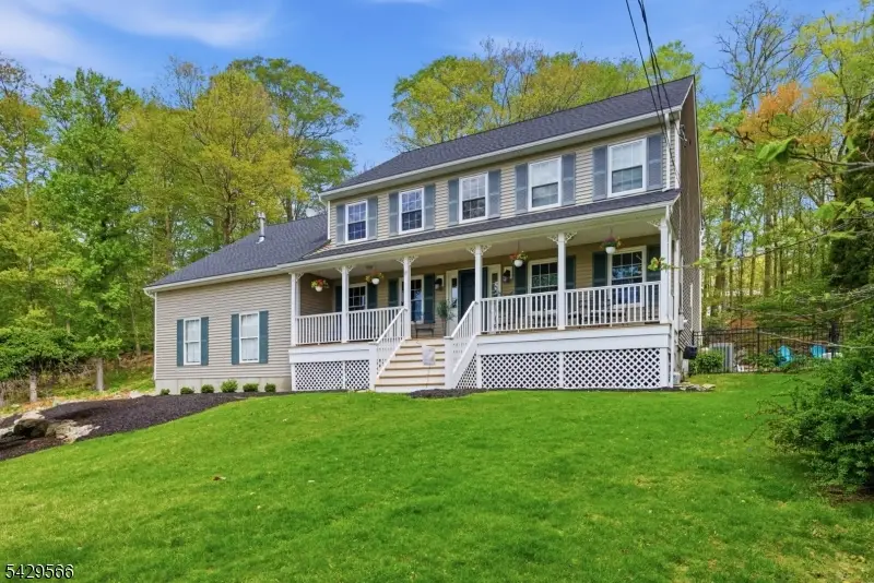71 Chincopee Rd, Lake Hopatcong, NJ 07849 - #2