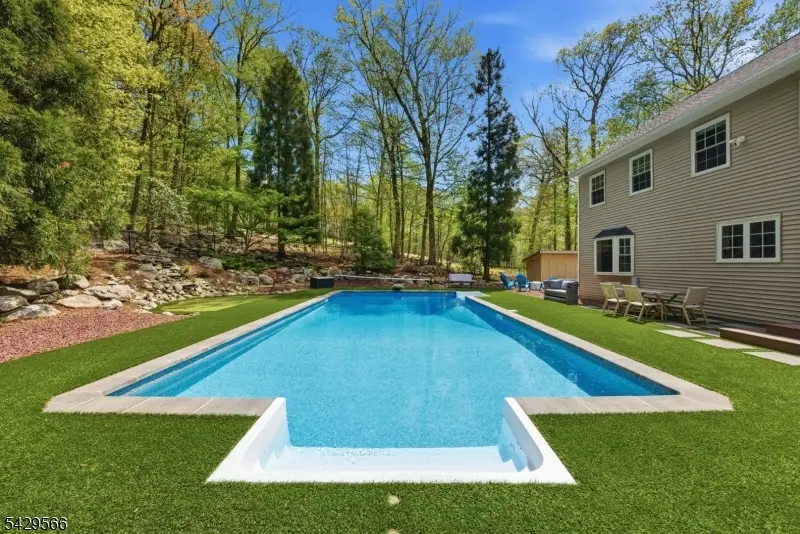 71 Chincopee Rd, Lake Hopatcong, NJ 07849 - #3