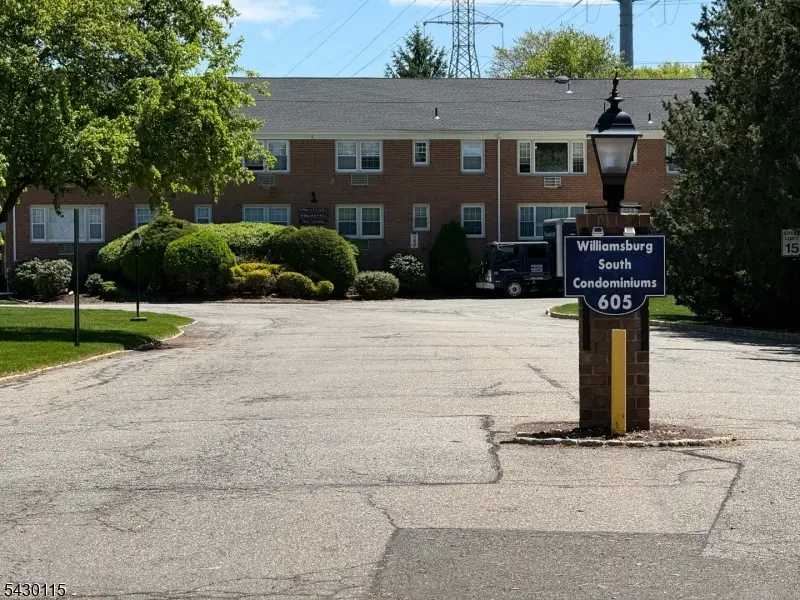 605 Grove St #13, Clifton, NJ 07013 - #1