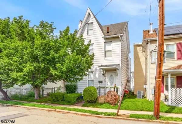 59 Railroad Ave, Phillipsburg Town, NJ 08865
