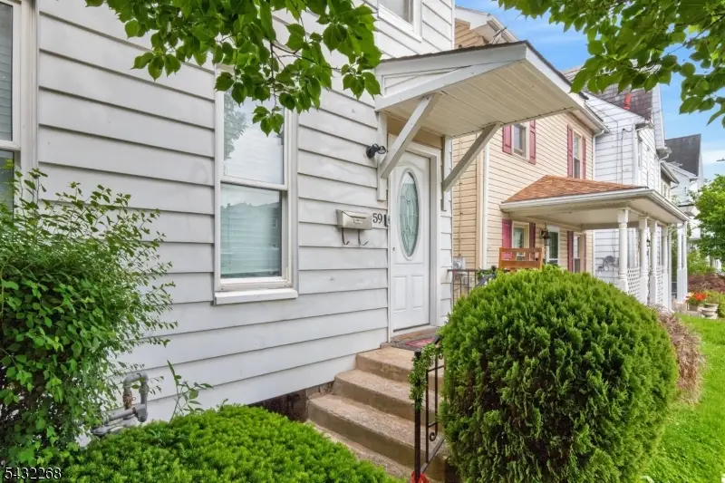 59 Railroad Ave, Phillipsburg, NJ 08865 - #2