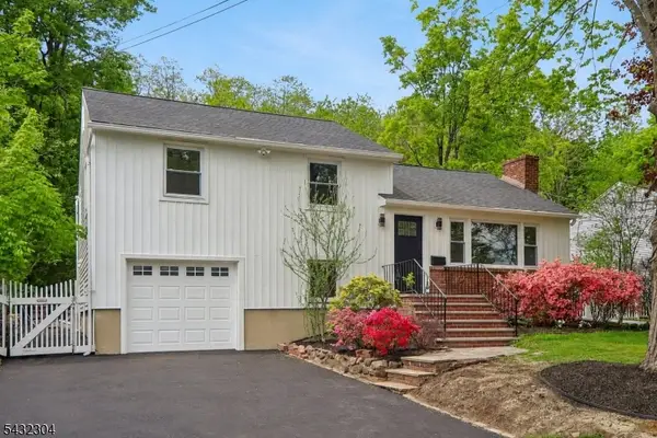 34 Clark St, Summit City, NJ 07901