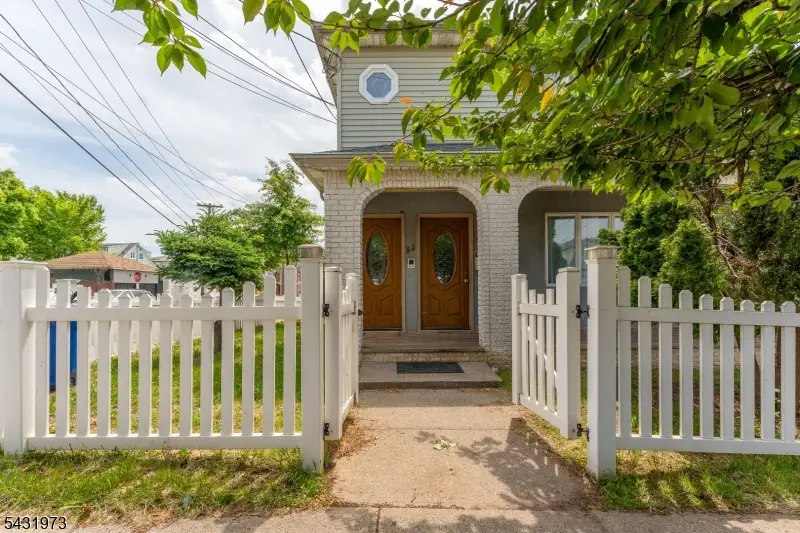34 Erie St, Elizabethport, NJ 07206 - #2