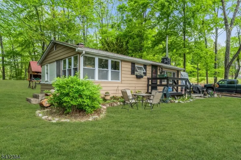 20 Plaza Dr, Crandon Lakes, NJ 07860 - #1